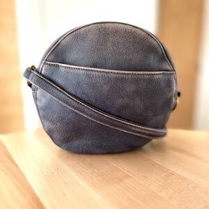 Bellissima LaDonne Canteen Antique-black Leather Crossbody Bag